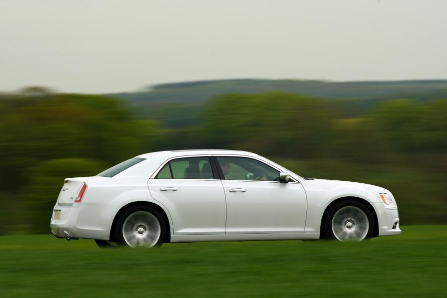  Chrysler 300C 2012 года  (UK) (фото 56 из 91)